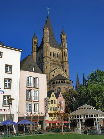 Groß St Martin hinter Fischmarkt Foto 