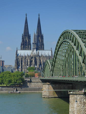 Fotos Hohenzollernbrücke am Kölner Dom