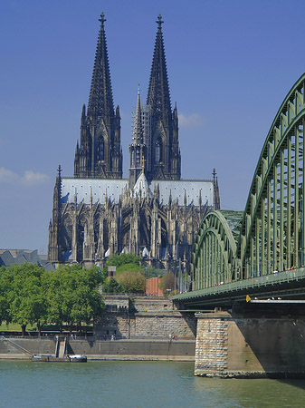 Foto Hohenzollernbrücke beim Kölner Dom - Köln