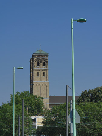 Foto Turm der St Heribert - Köln