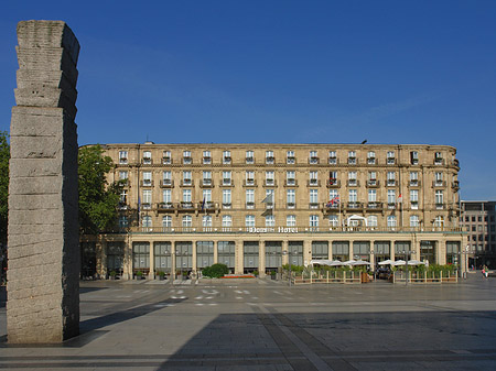 Foto Domhotel mit Säule - Köln