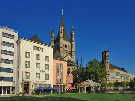 Groß St Martin hinter Fischmarkt Foto 