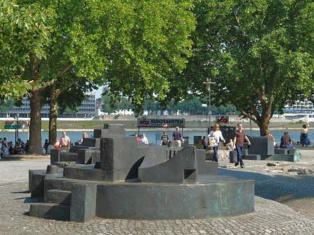 Heinrich-Böll-Platz Fotos