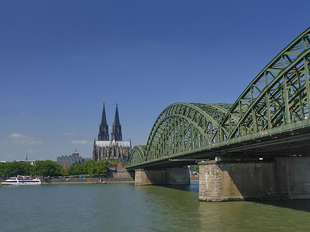 Fotos Hohenzollernbrücke am Kölner Dom | Köln