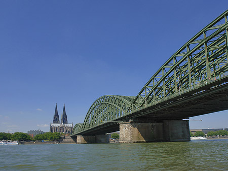 Foto Hohenzollernbrücke am Kölner Dom - Köln