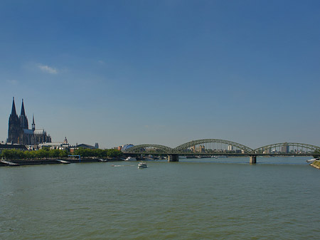 Hohenzollernbrücke am Kölner Dom