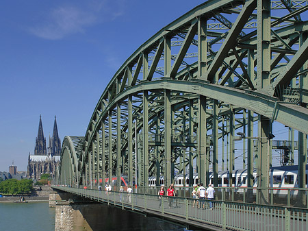 Fotos Hohenzollernbrücke beim Kölner Dom | Köln