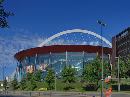 Foto Kölnarena neben Stadthaus - Köln