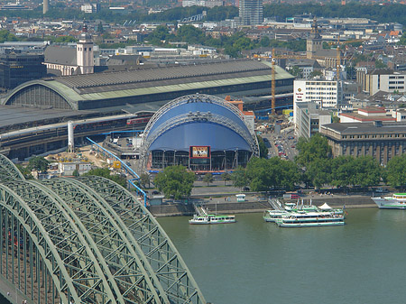 Musical Dome vor Hauptbahnhof