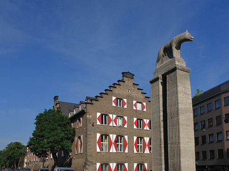 Fotos Wolfsstatue und Stadtmuseum | Köln