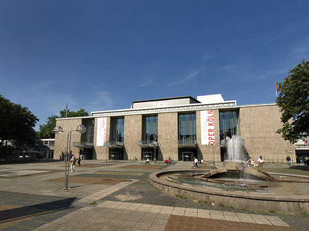 Fotos Oper Köln mit Brunnen | Köln