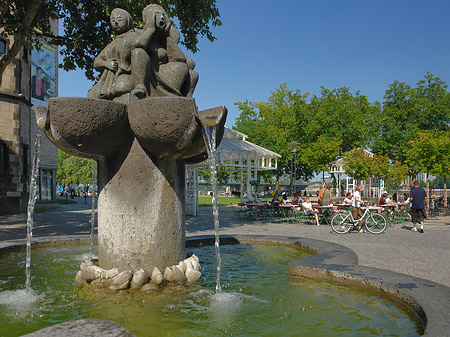 Foto Pütz im Rheingarten - Köln