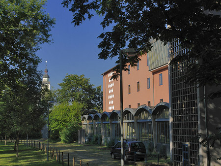 Schule mit St Maria vom Frieden Foto 