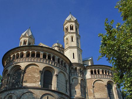 Seitentürme und Westturm der St Aposteln