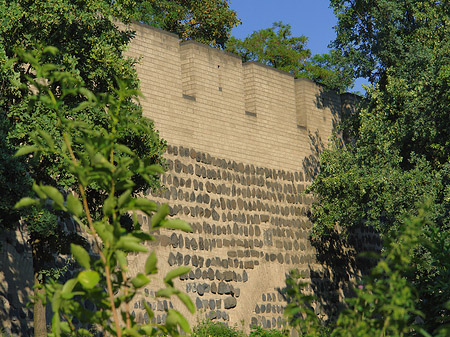 Foto Stadtmauer am Sachsenring - Köln