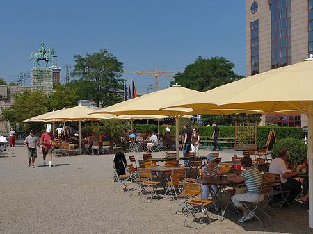 Fotos Schirme auf der Urbanstraße | Köln